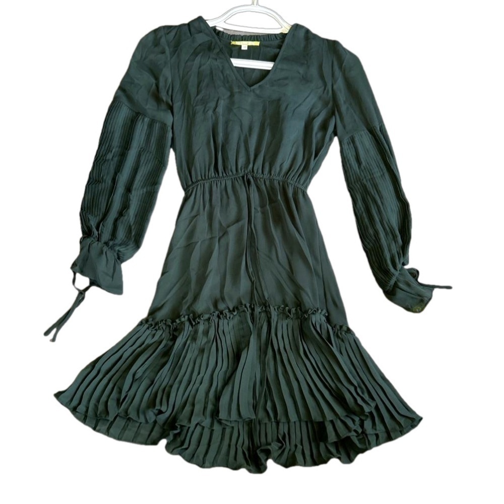 Gianni Bini Lola Dress hunter green (up all night) long puff sleeve ruffle vneck